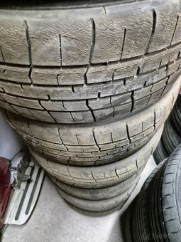 Mokry semislick 195/50 15 - 3