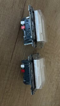 Zaluziovy spínač LEGRAND Valena Life - 3