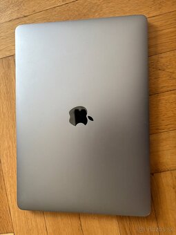 Predam apple macbook pro 13 A1502 (kupovany 2019) - 3
