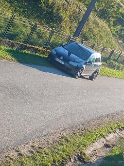 predám auto wolcvagen golf 5 - 3