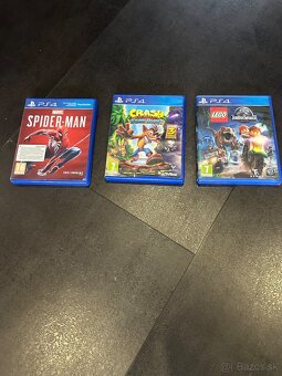 Play Station 4 Pro 1 TB, dock + držiak na stenu - 3