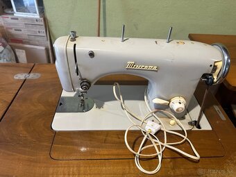 Šijaci stroj Minerva (starožitnosť) - 3