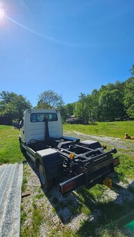 Iveco Daily hakovy nosič kontajnerov do 3,5t,Slovensky TP - 3