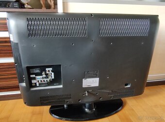 SAMSUNG LE32B450C4W - 3