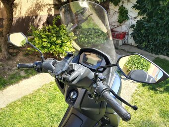Predám Yamaha nmax rv.2021 - 3