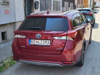 Toyota Auris 1.8 VVT-i Hybrid - 3