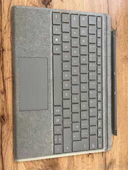 Microsoft surface pro 7 + Keyboard and Pen - 3