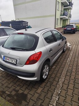 Peugeot 207 1.4 benzin 2007 - 3