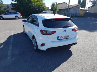 KIA Ceed 1.6 CRDi - 3