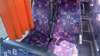 Predam sedačky z autobusu Axer - 3