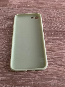 Kryty na IPhone SE 2020 nové - 3