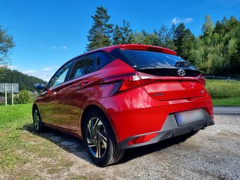 Hyundai i20 Family 7 DCT Červená metalíza 2021 + WINTER PACK - 3