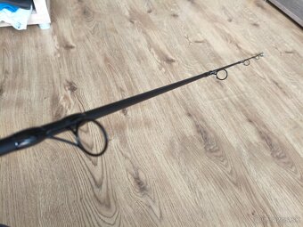 Avid Carp Revolve - 3
