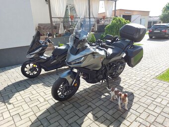 Honda NT 1100 - 3