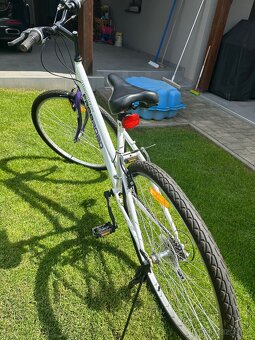 Predám dámsky bycikel Discovery Freeroad FRR 28” - 3