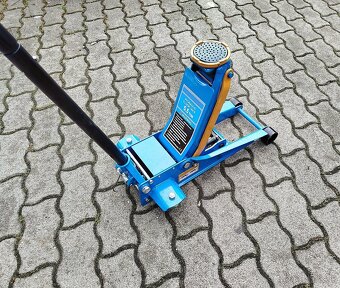 Hydraulický nízkoprofilový autozdvihák 5,5T - 3