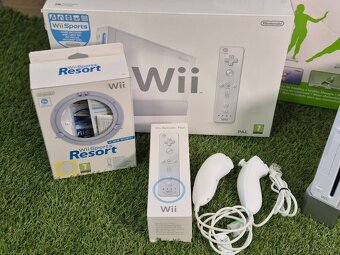 Nintendo Wii, 2 ovládače, balančná podložka, 4 hry + krabica - 3