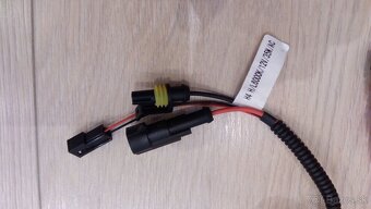 kapsa na motorku, lepky, tankpad, xenon - 3