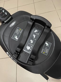Autosedačka + isofix - 3