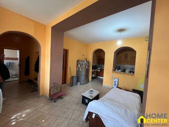 NA PREDAJ Rodinný dom s rozľahlým pozemkom /cca 3000 m²/ v K - 3