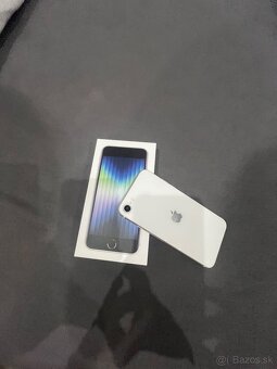 Iphone SE 2022 (164 GB) - 3