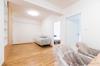 METROPOLITAN │ Krásny priestranný 3i byt v centre na PREDAJ - 3
