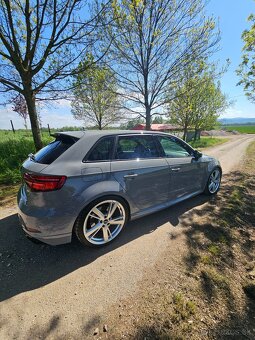 Audi RS3 - 3