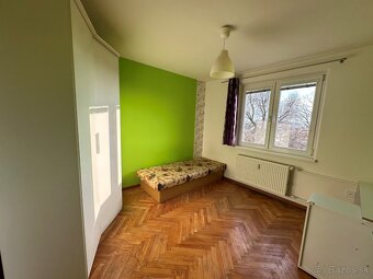 ⌂Na prenájom 3-izbový byt s balkónom 63m2 Prievidza-centrum - 3