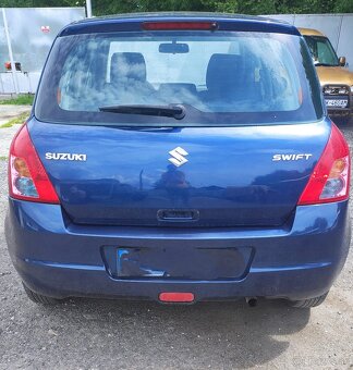 Suzuki Swift - 3