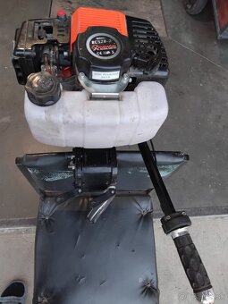 Benzínový závesný lodný motor na čln - 3