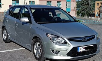 Predám Hyundai i30 1.6i (benzín), r.v. 2010, 99 000 km - 3
