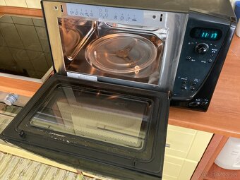Mikrovlnka Whirpool AT315BL s grilom - 3
