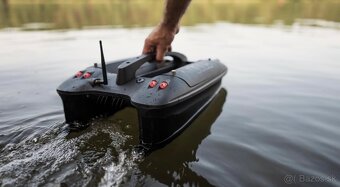 Kúpim Zavážacia loďka Deeper QUEST - 3