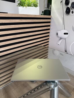 Dell Inspiron 15 5510 – i7-11390H / 16 GB RAM / 500 GB SSD - 3