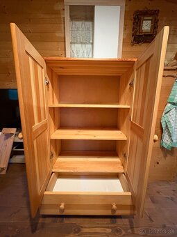 Drevená skriňa - 3