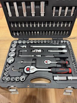 Predam uplne novu golasadu FORCE - 3