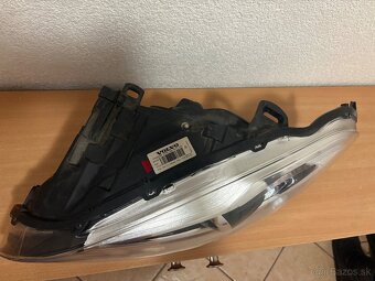 XENON VOLVO XC60 13-17 31420249 - 3