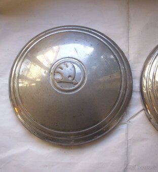 Škoda MB 1000 3x puklica - 3