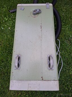 Retro vysávač eta - 3