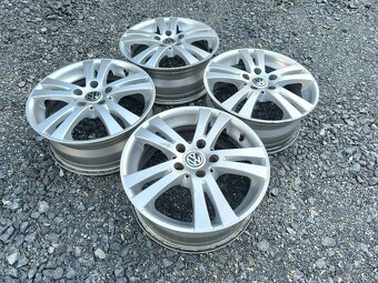 Elektróny 5x100 R16 - 3