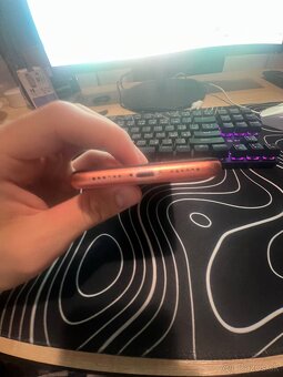 iphone XR - 3
