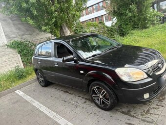 Kia Rio - 3