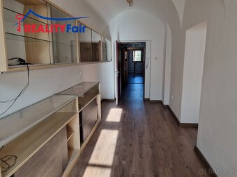 Prenájom komerčného priestoru v centre Banskej Bystrice - 3