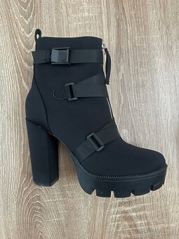 Dámske jesenné čižmy - 3