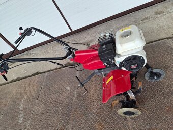 Predám rotovátor Honda FG320 - 3