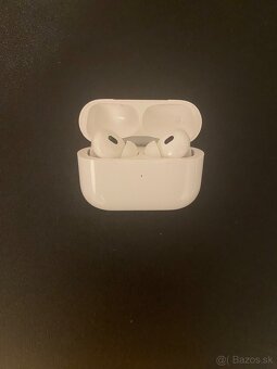 Predám iPhone 13 Pro 256 GB + AirPods Pro 2 + MagSafe obal - 3