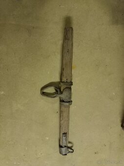 Staré konské vozy, rebriňaky, rozložené - 3