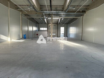 Vykurované obchodno-skladovacie a výstavné priestory na pren - 3