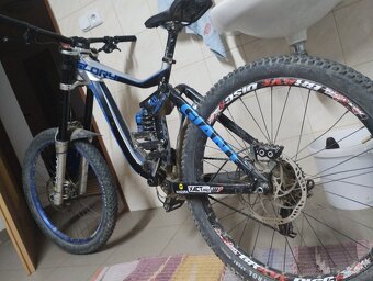 Dh/dowmhill/zjazdovy bicykel/Glory Giant - 3