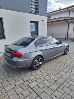 BMW 320d xDrive A/T E90 - 3